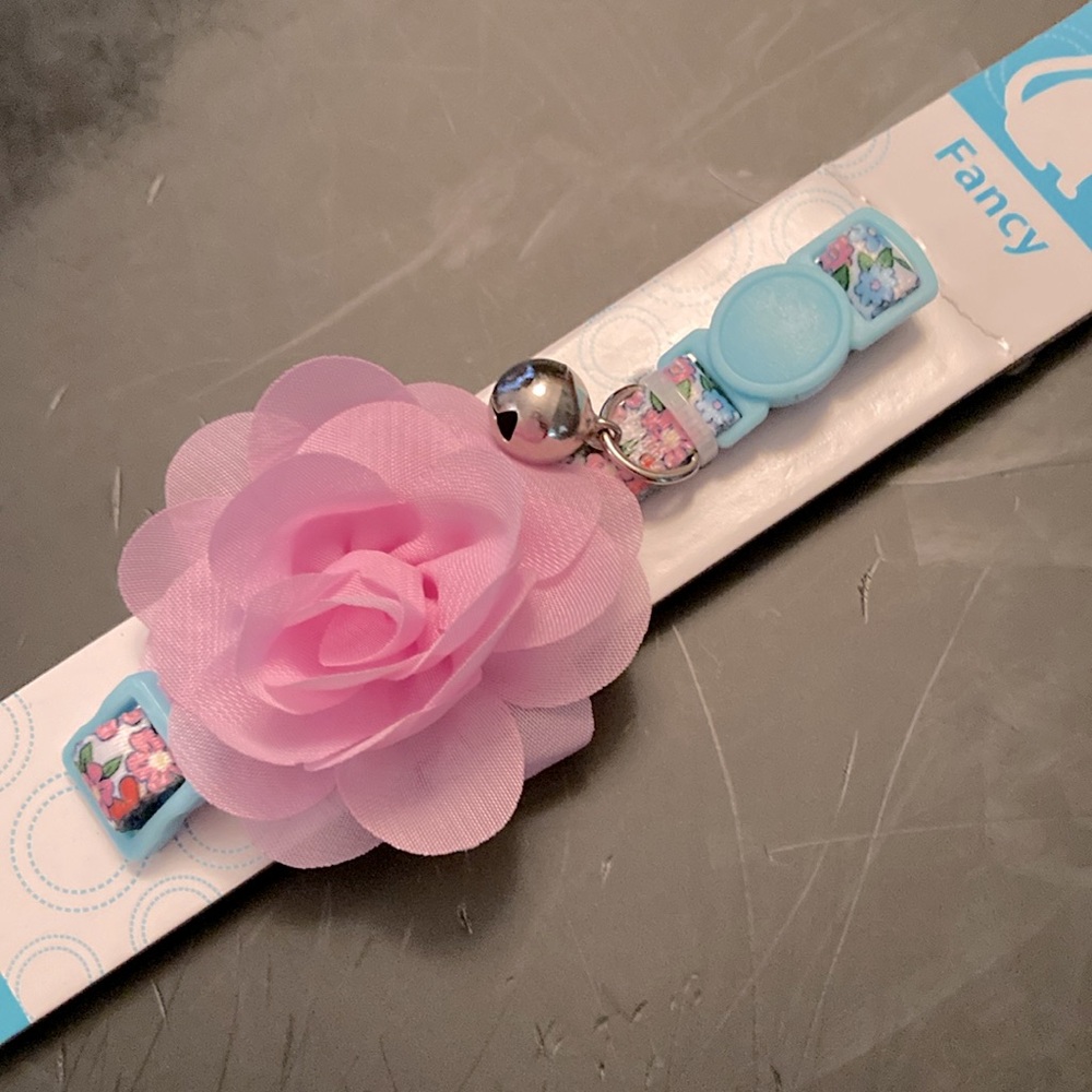 Flower 🌸 Break-Away Cat Collar